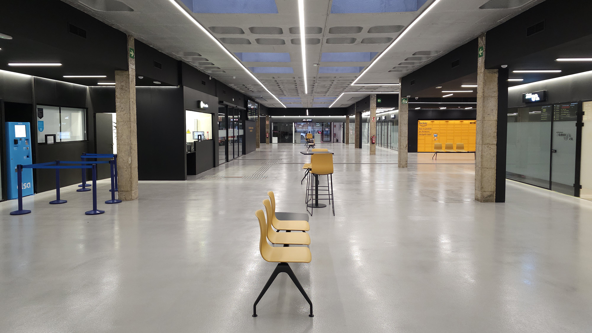 Interior Estación Autobuses Albacete & JISO Iluminación